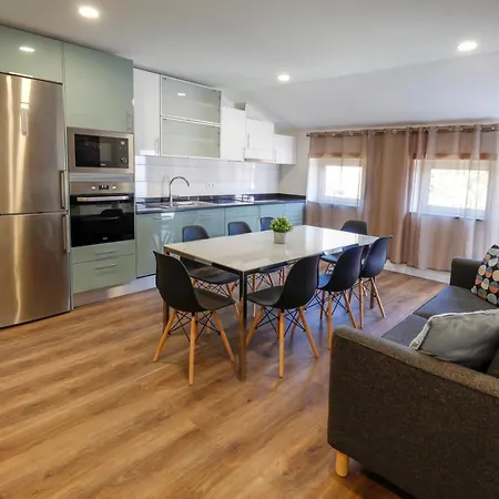 Modern With Garden Apartament Fátima