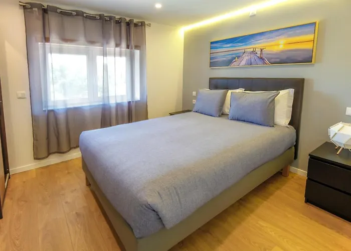 Apartament Modern With Garden *