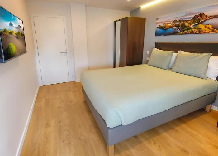 Modern With Garden דירה פאטימה