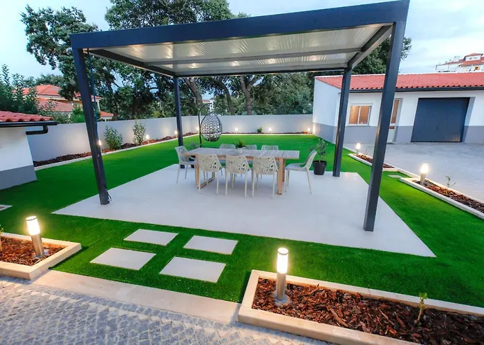 Modern With Garden Apartament *